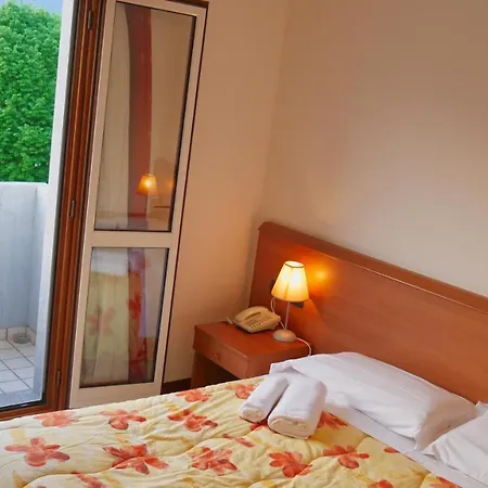 Vajont Szálloda 3*